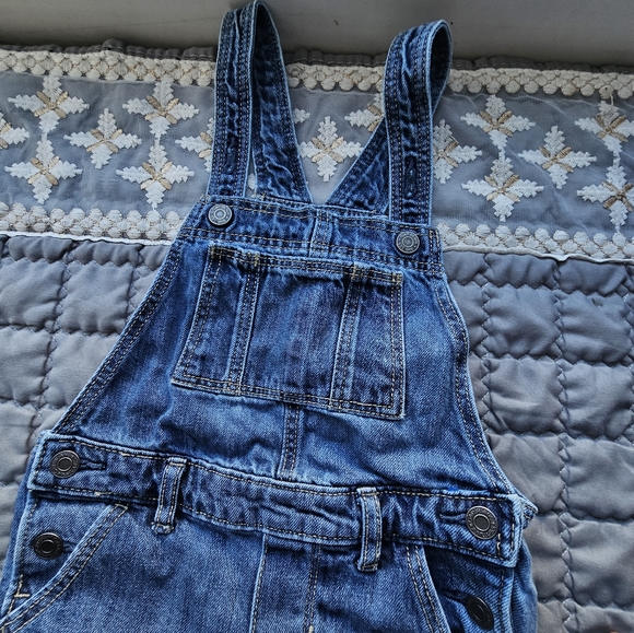 GAP Girls Denim Jumpsuit 3T - Picture 3 of 5
